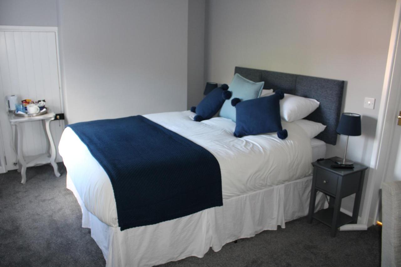 Hotel Monkey Brewhouse Lymington Esterno foto