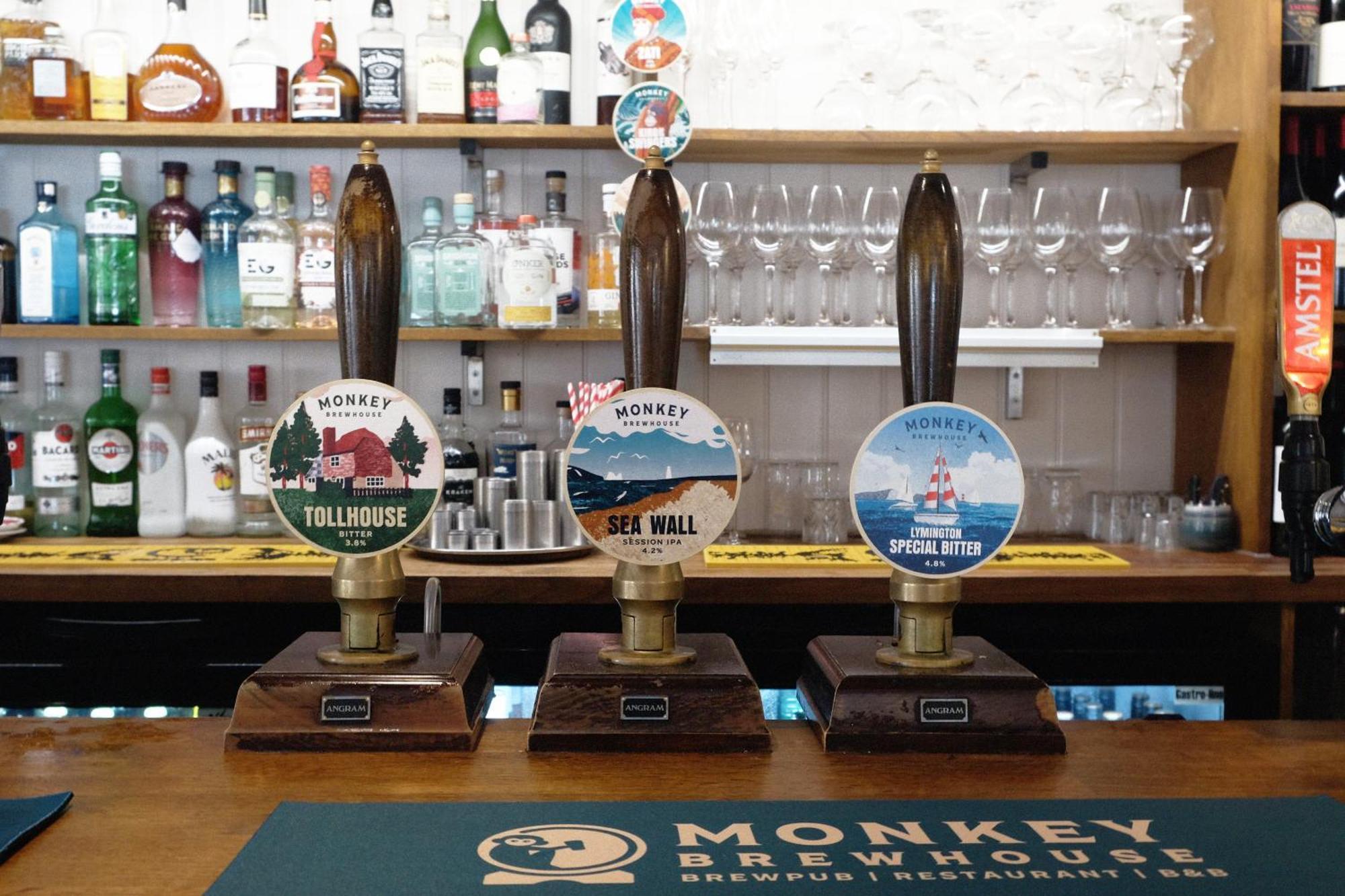 Hotel Monkey Brewhouse Lymington Esterno foto