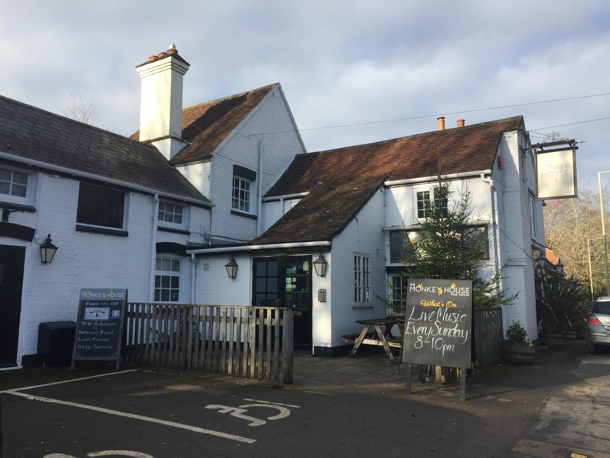 Hotel Monkey Brewhouse Lymington Esterno foto